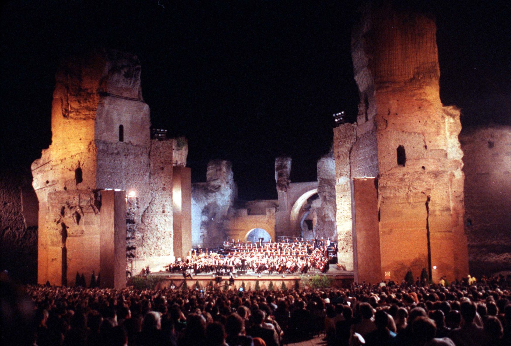 1990: "Three Tenors"